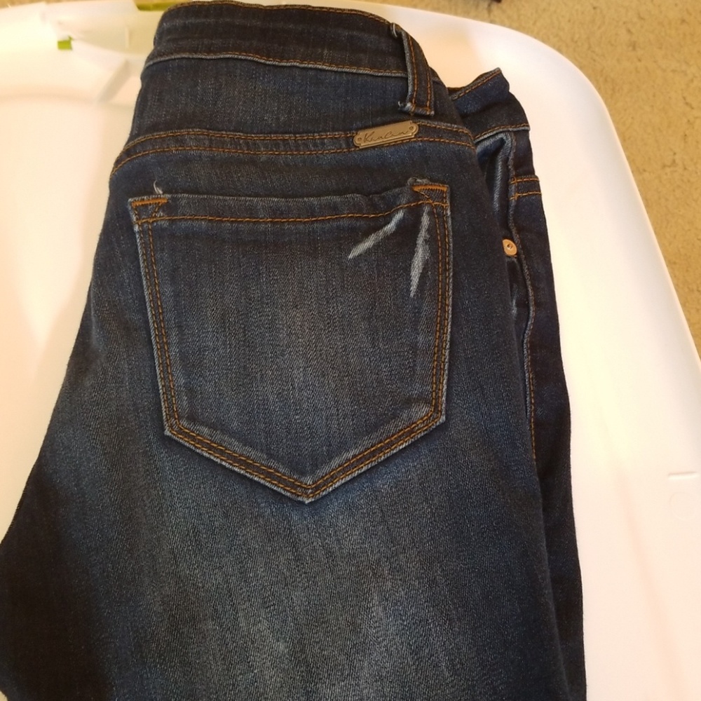 Jean's - Picture 2 of 4